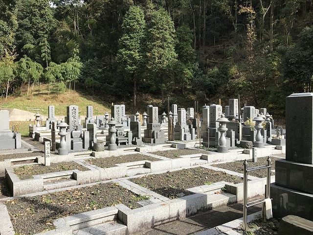 本告寺霊園01