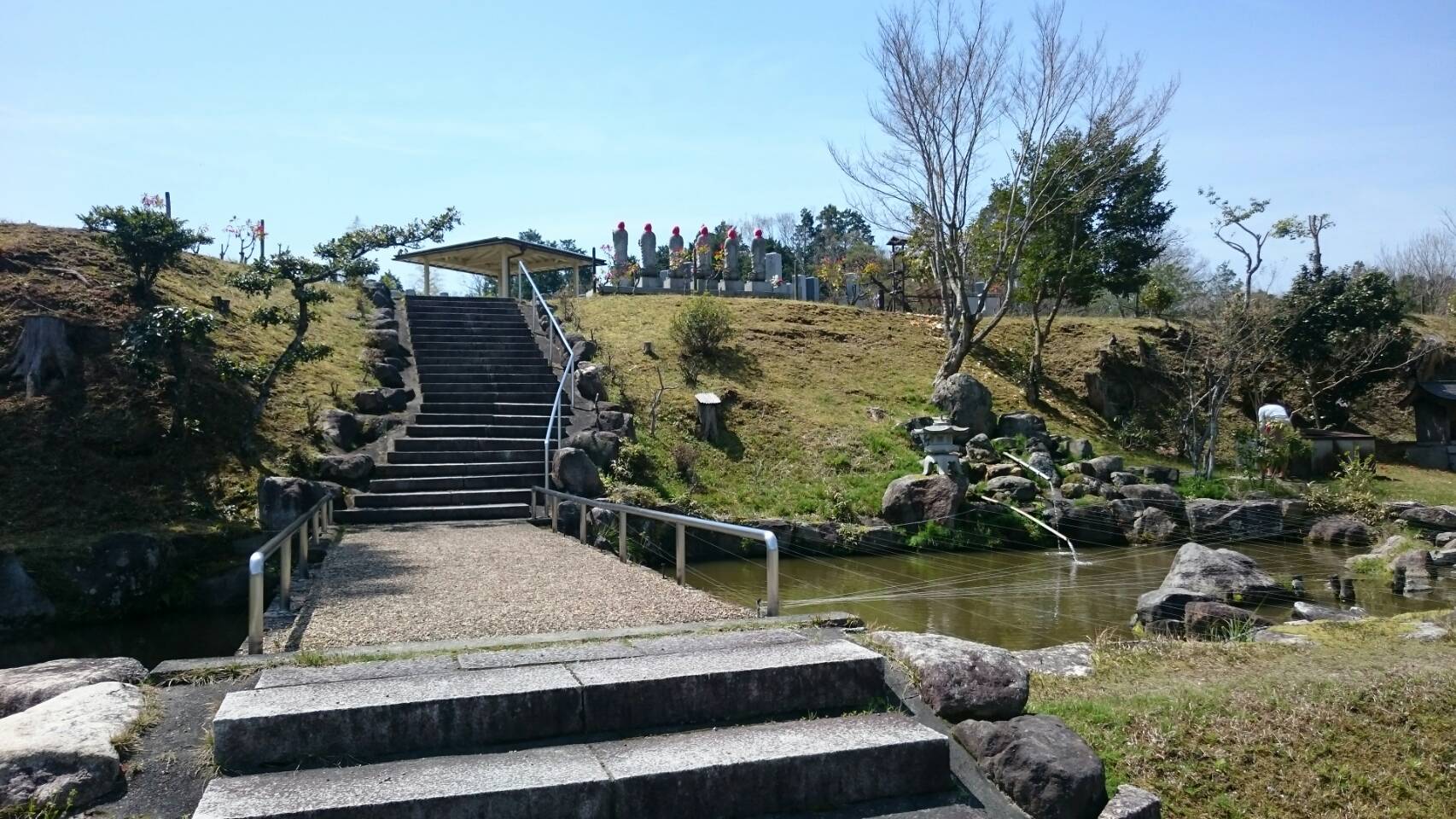 霊園